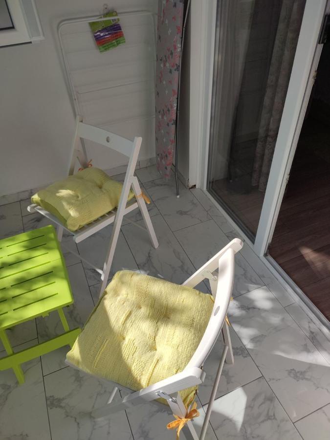 Appartamento Desafinado Burgas Esterno foto